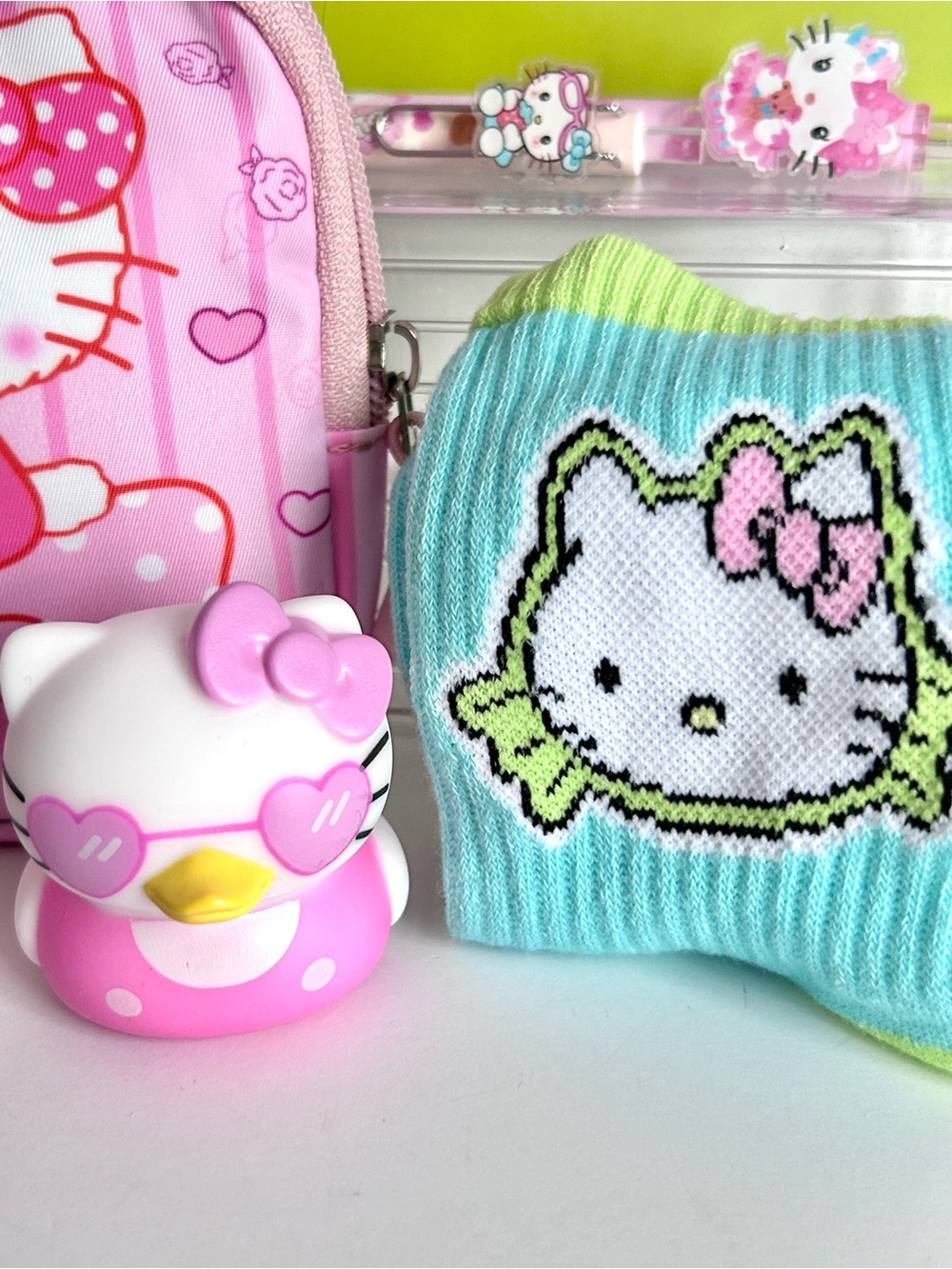 💝(HK401) Hello Kitty Adorable Roller Rink Build Set Bundle! - Picture 5 of 8